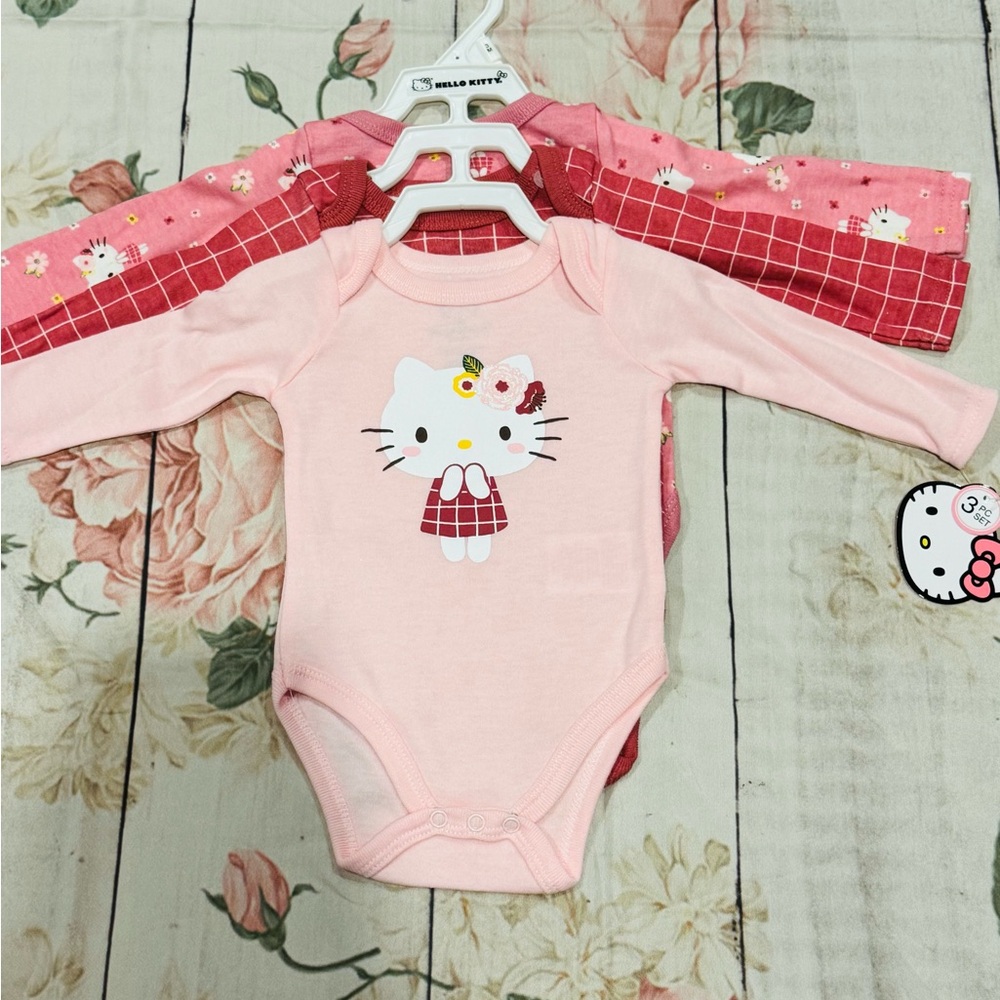 Hello Kitty 3 Piece Set Long Sleeve Bodysuits Pink Flowers 3 Month New with Tags